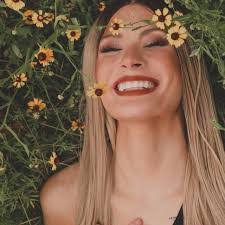 Brooke Keith's Instagram, Twitter & Facebook