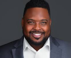 Cedric Pitts's Instagram, Twitter & Facebook