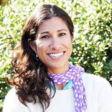 Nadia Barrera (@Nadiamobee)