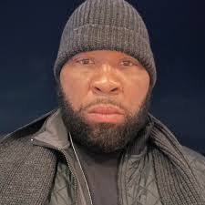 Mark Subido's Instagram, Twitter & Facebook