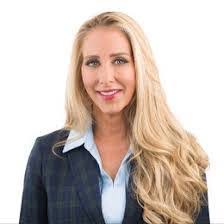 Gena Whitmore's Instagram, Twitter & Facebook