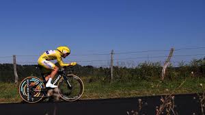 Consultez les dernières infos tour de france et retrouvez les articles, vidéos, commentaires et analyses en un même lieu. Direct Tour De France Emmanuel Macron A Inaugure Un Totem Pour Le 100e Anniversaire Du Maillot Jaune