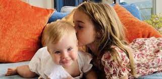 Encuentra los mejores viajes viajes a tenerife región y reserva tus vacaciones en atrapalo.com. Ninas Tenerife Tomas Gimeno Arrojo A Sus Hijas Al Mar Lastradas Con Un Ancla Ultima Hora En Directo
