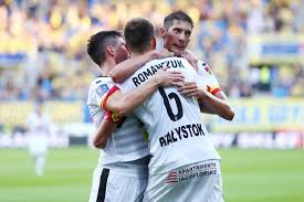 Raków ostatnio zaliczył drugą porażkę w sezonie, ale wygrał tylko jeden z czterech ostatnich meczów. Pko Ekstraklasa Jagiellonia Rakow Zapowiedz Typy Kursy Super Express