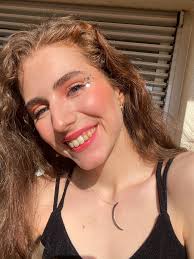 Ash Meredith (@ashmeredith_)