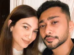 Nonton secret in bed with my boss 2020 / 21 signs that your boss doesn't like you | inc.com : Exclusive Is Bigg Boss 7 Winner Gauahar Khan In Love Again The Actress Is Rumoured To Be Dating Zaid Darbar Times Of India