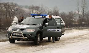 De sandrinio neagu (citeşte alte articole de la acelaşi autor). Doi Tunisieni PrinÈi De PoliÈiÈtii De FrontierÄ DupÄ Ce Au Trecut GraniÈa Dinspre Ucraina La Vicovu De Sus Doi Tunisieni PrinÈi De PoliÈiÈtii De FrontierÄ DupÄ Ce Au Trecut GraniÈa Dinspre