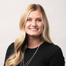 Amber Kroeger's Instagram, Twitter & Facebook