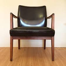 Stunning danish modern mid century teak & leather armchair chair. Mid Century Modern Walnut Framed Office Chair With Black Leather Upholstery Epoch