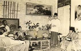 Tokoh tokoh pada masa kemerdekaan termasuk golongan tua. Peristiwa Rengasdengklok Kisah Perjuangan Kaum Muda Memproklamasikan Kemerdekaan