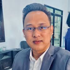 Erick Navas's Instagram, Twitter & Facebook