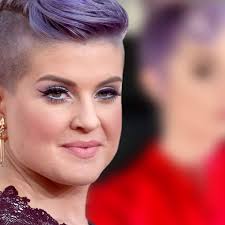 Check out my new podcast the kelly osbourne and jeff beacher show!!! Kelly Osbourne Fast 40 Kilo Abgenommen Sie Ist Kaum Wiederzuerkennen Bunte De