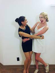 Audrey Hepburn And Marilyn Monroe Costumes Soeasy Halloween Audrey Hepburn Halloween Costume Halloween Costume Outfits Marilyn Monroe Costume