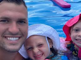 Ray Huckaby's Instagram, Twitter & Facebook