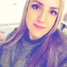 I'm a nail student and I got my first bad review. The set took 3 hours not  4. It was my first time doing nail art