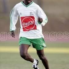 Güney afrika forması ile 1998 fifa dünya kupası'nda ter döktü. Helman Mkhalele Helmanmkhalele Twitter