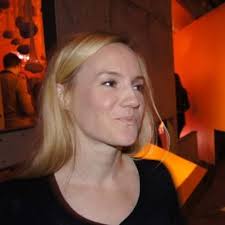 Elizabeth Hamrick's Instagram, Twitter & Facebook