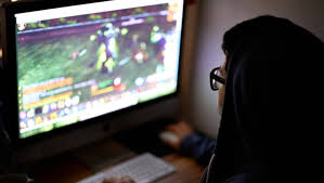 9 Yaşındaki Çocuk, 13 Yaşındaki Ablasını Bilgisayar Oyunu Yüzünden Vurarak  Öldürdü