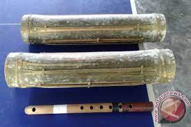 Alat musik tradisional merupakan alat musik yang berasal dari daerah itu sendiri dan memiliki ciri khas. Mengihidupkan Kembali Nungneng Sebagai Alat Musik Daerah Antara News Sumatera Utara