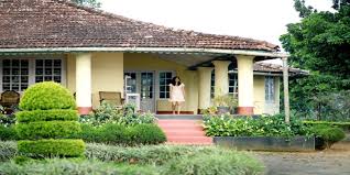 Colonial Style British Bungalow ...