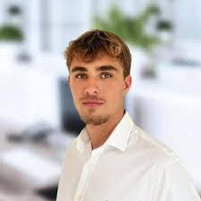 Douglas Glascock's Instagram, Twitter & Facebook