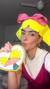 Replying to @Beatriz PART 2 E FINAL: me fantasiei de Helga do Hey Arnold!  #halloween #costume #fantasia #heyarnold #nickelondeon #coatumeideas #diy  #façavocêmesmo