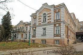 On may 30, 1574, two months after henry de valois was crowned king of poland and grand duke of lithuania on february 22, 1574, he was made king of france , and was crowned king of france. Das Judische Hospital Krankenhaus Lublin Polen