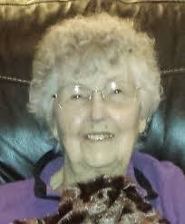 Effie Lange's Instagram, Twitter & Facebook