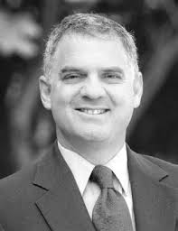 Grounds Maintenance Keeps Wynmoor Looking Good