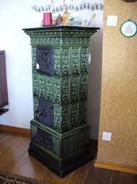 La cuisine qui était uniquement composée d'une cuisinière à bois et d'un évier en pierre sans eau courante a été totalement réaménagée. Poele En Faience Ancien Alsacien Poele Cheminee Rakuten Sainte Cecile D Andorge Gard Retrait Sur Place