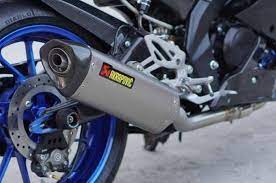 Kemudian peredam knalpot selanjutnya ialah jenis karbon kevlar yang juga berfungsi untuk meredam suara knalpot. Dua Hal Yang Membuat Suara Knalpot Racing Jadi Nembak Nembak Gridoto Com