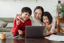 Belajar Lagi Dari Rumah Ini 3 Tips Orangtua Mendampingi Anak Halaman All Kompas Com