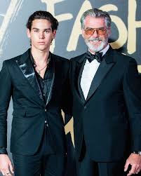 Pierce brosnan's estranged son christopher has been spotted in london 15 years after being cut off by the actor over his drug habit. The Name S Brosnan Pierce Brosnan And His Supermodel Son Paris Make The Most Handsome Father Son Duo Ever Pierce Brosnan Father And Son Handsome