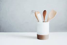 Cuisine Artisanat Ou Trouver Un Pot A Ustensiles Aventure Deco Avec Images Poterie Ceramique Ustensile Jarre En Terre Cuite