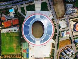 Le Plus Grand Stade A Energie Solaire Au Monde Energie Solaire Energie Energie Renouvelable