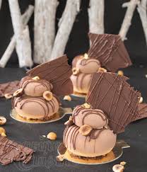 Le Kroc Noisette Entremets Individuel Au Praline Noisette Et Chocolat Au Lait Chocolat Praline Noisette Chocolat Au Lait