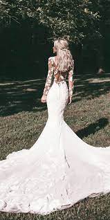 How To Choose Your Dream Wedding Dress 70 Things To Know Whether You Ve Been Dreaming Of Your Dream Wedding Dress Lace Wedding Gown Styles Wedding Dress Guide