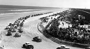 Renew your daytona 500 experience today! Video Special Daytona 500 Held On The Beach In 1952 Safety Devices Were Few