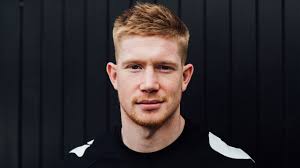 Why does de bruyne's story about how he met his wife sound like the start of a fan fic story. Let Kevin De Bruyne Talk The Players Tribune Youtube