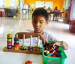 Child development kids activities and games parenting parenting tips toddlers and preschoolers. Equip Deafblind Children With Skills For Life Blind Children Activities Life Skills Blind Children