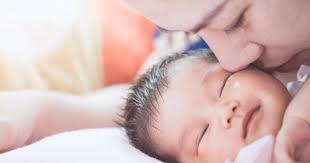 Sejak kejadian itu, aku selalu. Ibu Ayah Wajib Tahu Kat Mana Nak Cium Sentuh Supaya Berkesan Di Hati Anak Pa Ma