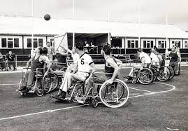 Jeux paralympiques 1960 sir ludwig guttmann, un neurologue allemand, cherche un moyen d'accélérer le rétablissement de ses patients paraplégiques, tous vétérans de la seconde guerre mondiale. Paris 2024