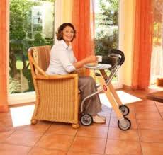 Bescomed es ist jeder kleine rollator sofort auf amazon.de im lager cristallo verfügbar und gleich. Rollator Fur Die Wohnung Unsere Top 3 Im Jahr 2020rollator Kaufen Org