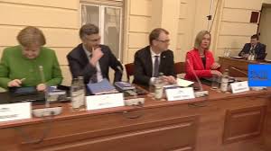 Pentru buna desfășurare a summitului informal al șefilor de stat și guvern din uniunea europeană care va fi găzduit de sibiu în data de 9 mai se impun anumite măsuri speciale pentru sistematizarea traficului. Watch Live European Leaders Arrive For Summit In Sibiu Romania Youtube