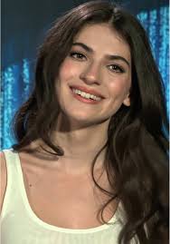 Ella Rubin The Chair