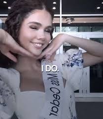 Ashleigh Sutton's Instagram, Twitter & Facebook