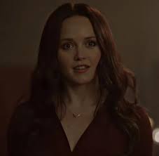 Secondo te chi vincerebbe tra Aurora de Martel e Victoria (Twilight)? :  r/TheOriginals