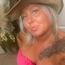 Awww he looks sooo cute