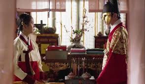 Faptul că o regină ar putea conduce singură este o mărturie a statutului tradițional ridicat al femeilor în descendența regală și ilustrează rigiditatea. Secretul Mastii National Tv Mai Ceva Ca N Viata