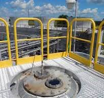 Custom Work Platform with a Radius CutOut - SafeRack